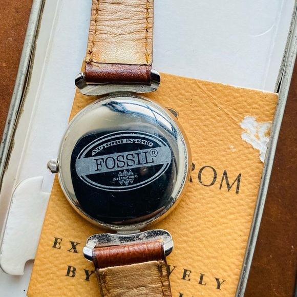 1980’s FOSSIL ABALONE WATCH - Picture 6 of 7